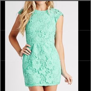 LACE OPEN-BACK DRESS